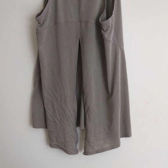 Tie-back Lululemon tank (sz 8) - Picture 2 of 6